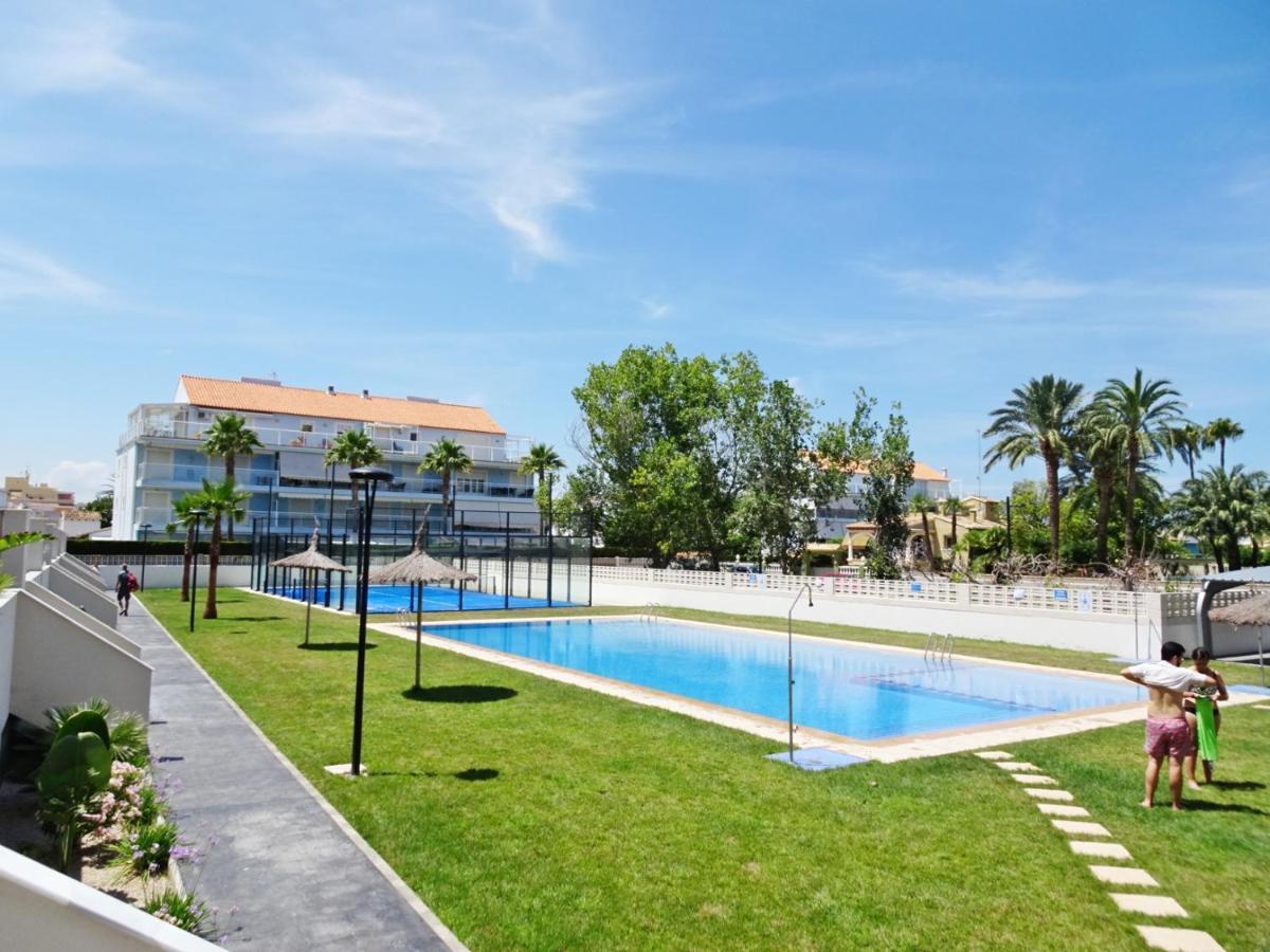 MAR JÓNICA - Las marinas Dénia Exterior foto