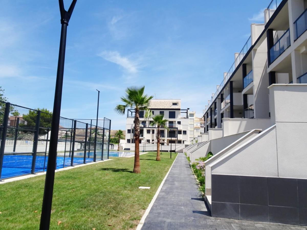 MAR JÓNICA - Las marinas Dénia Exterior foto